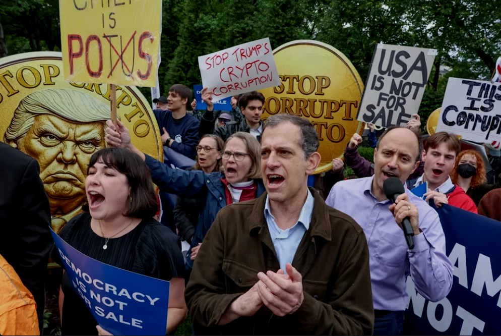 In the News: Trump’s media company plans to raise $3B to buy crypto as conflict of interest claims deepen